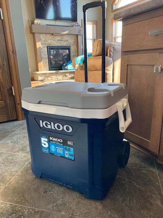 IGLOO 62QT MAXCOLD LATTITUDE ROLLER COOLER
